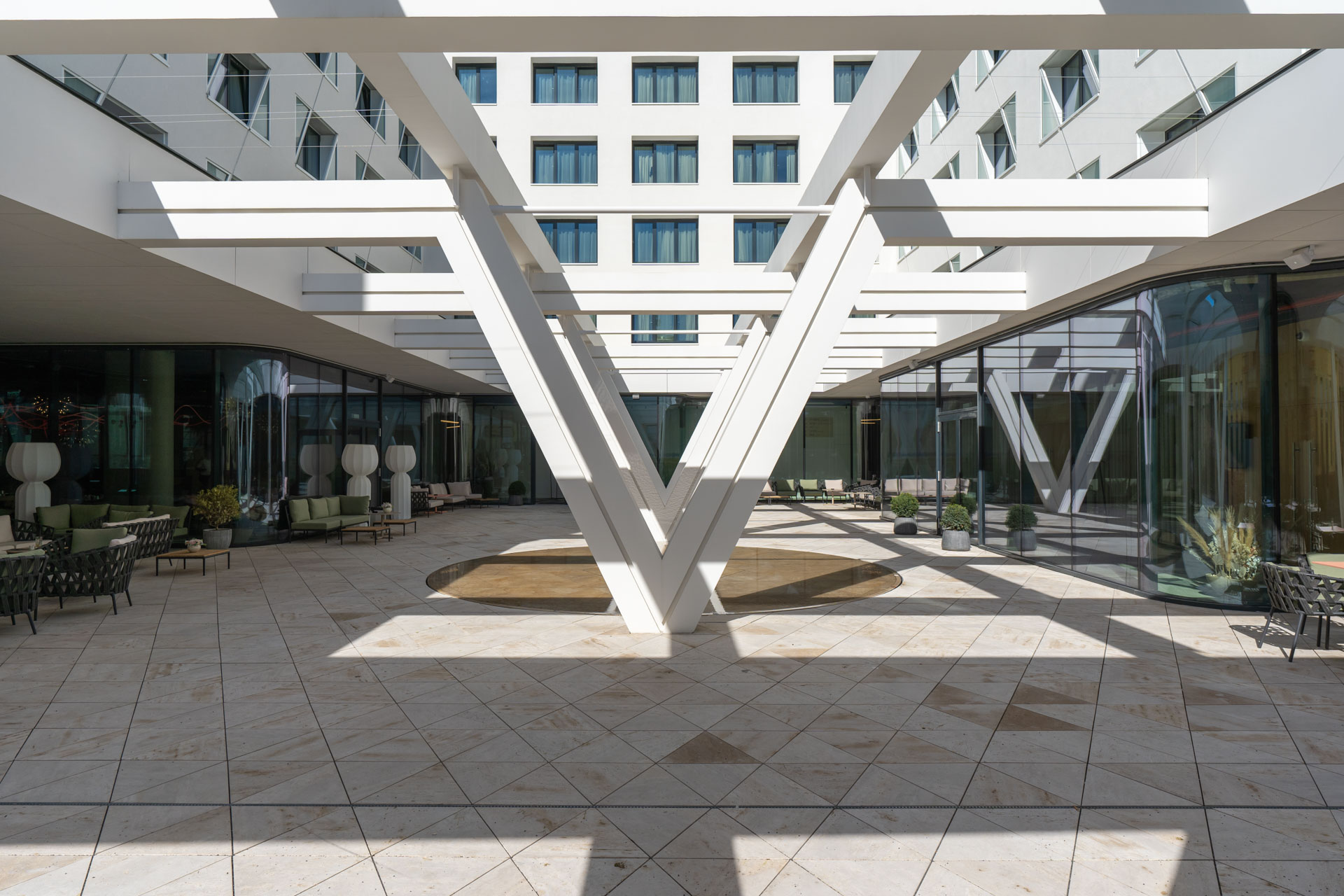 Hotel Mercure Debrecen A Hotel Mercure Debrecen teljes épülete, professzionális épületfotózás